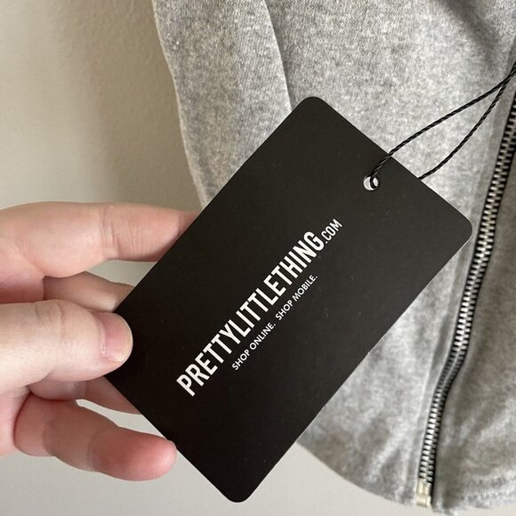 PrettyLittleThing Women 6 Shape Grey Sporty Sweat Zip Detail Crop Tank Top NWT - Picture 8 of 10